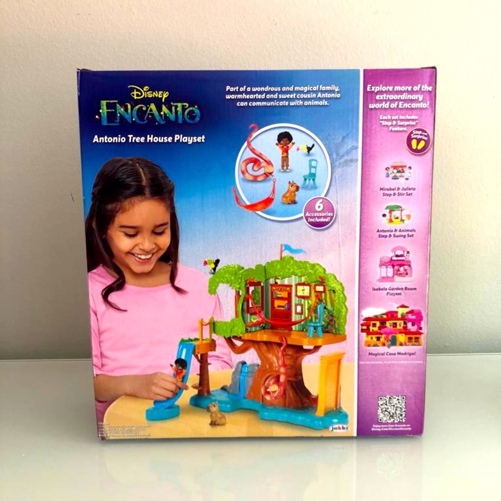 Disney Encanto Antonio Tree House Play Set with Antonio Figure & Animal Friends
